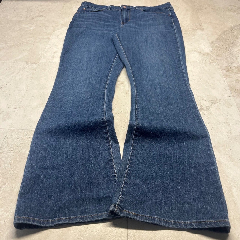 Signature by Levi Strauss Bootcut Jeans Blue Womens 10M W30 L32 Mid Rise Denim
